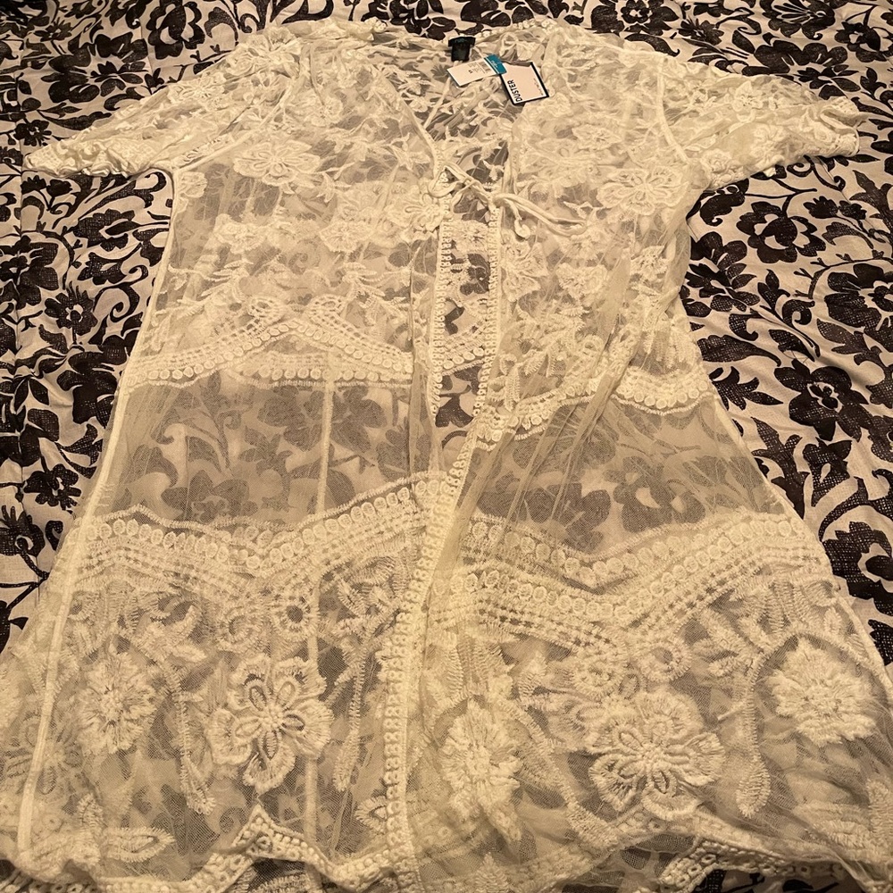 Rue21 Ivory Lace Embroidered Duster